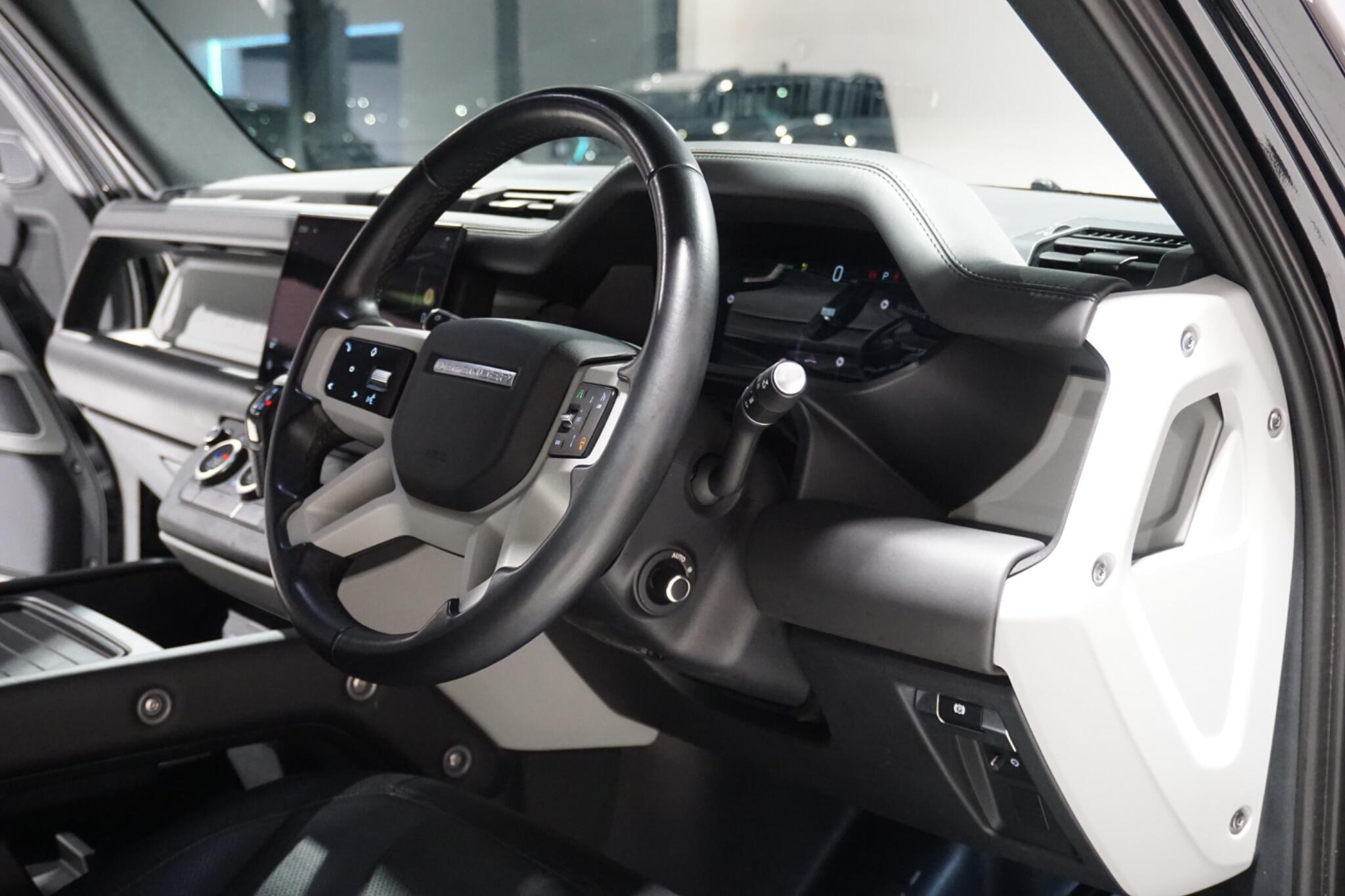 Land Rover Defender 90 3.0 D250 MHEV X-Dynamic HSE SUV 3dr Diesel Auto 4WD Euro 6 (s/s) (250 ps)